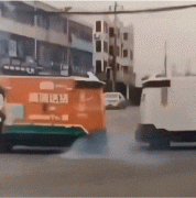 投入约1000、500、100取200辆无人配送车